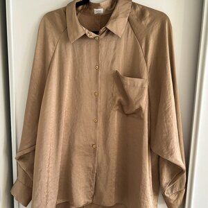 Aritzia Wilfred Relaxed Button Up Shirt (NWOT)